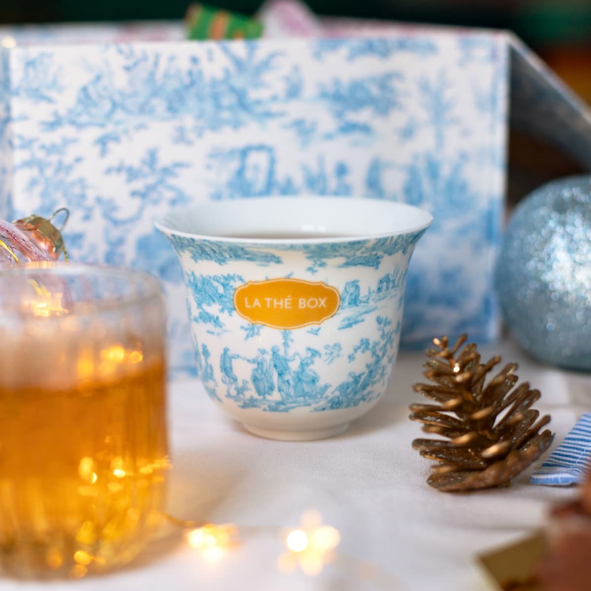 Tasse Maison de Famille avec thé