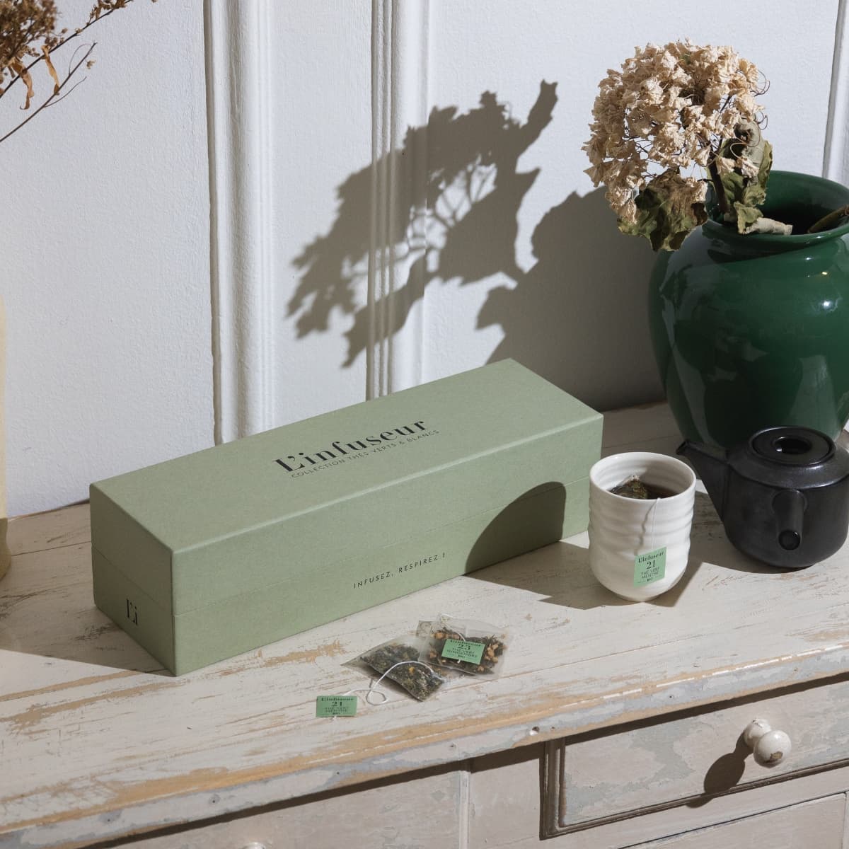 Coffret Collection 36 sachets Thé Vert et Blanc L'infuseur boite fermée